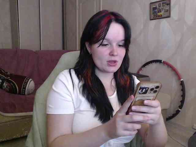 Lizzi-Peach webcam