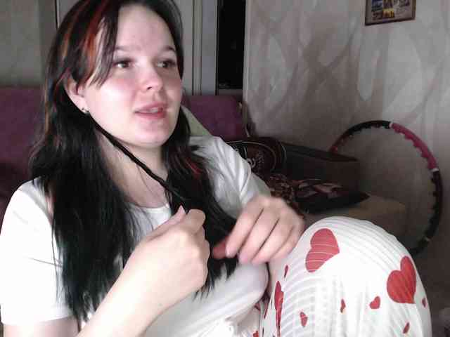 Lizzi-Peach webcam