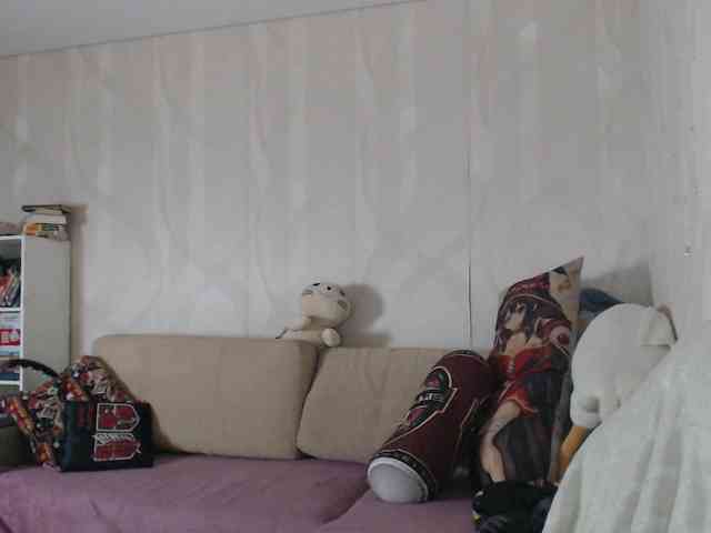 Lizzi-Peach webcam