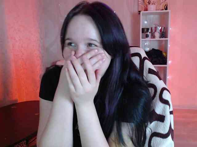 Lizzi-Peach webcam