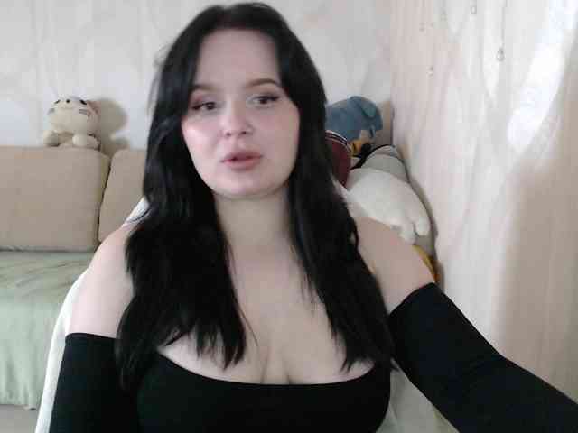 Lizzi-Peach webcam