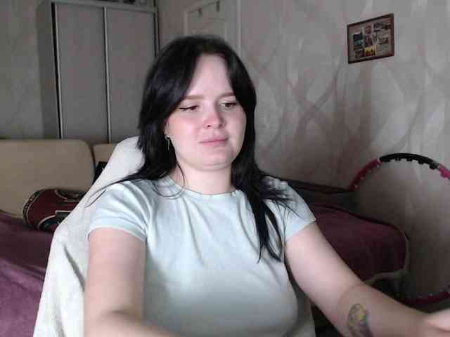 Lizzi-Peach webcam