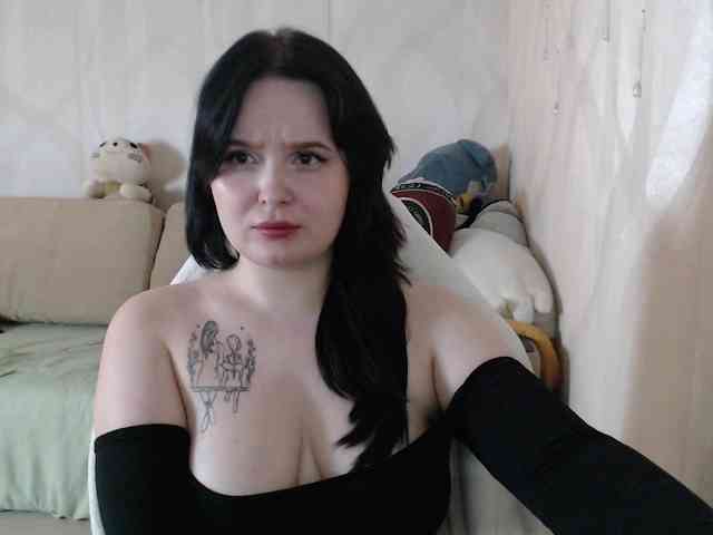 Lizzi-Peach webcam