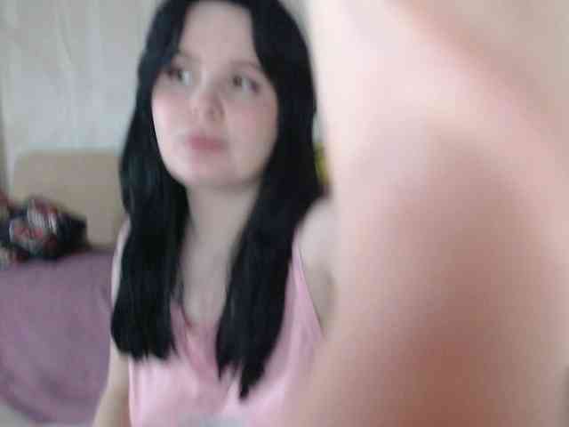 Lizzi-Peach webcam