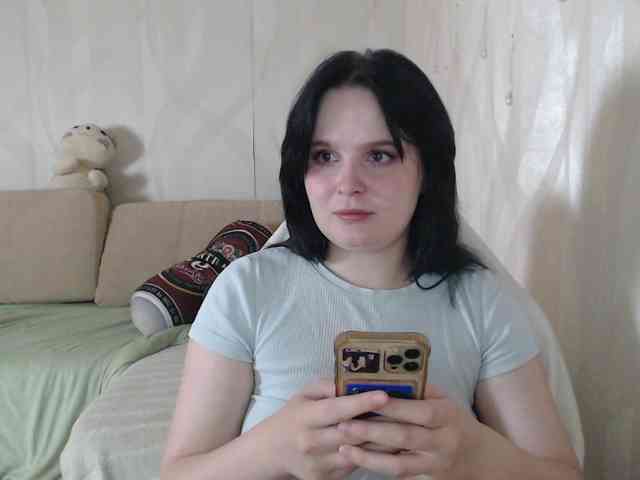 Lizzi-Peach webcam