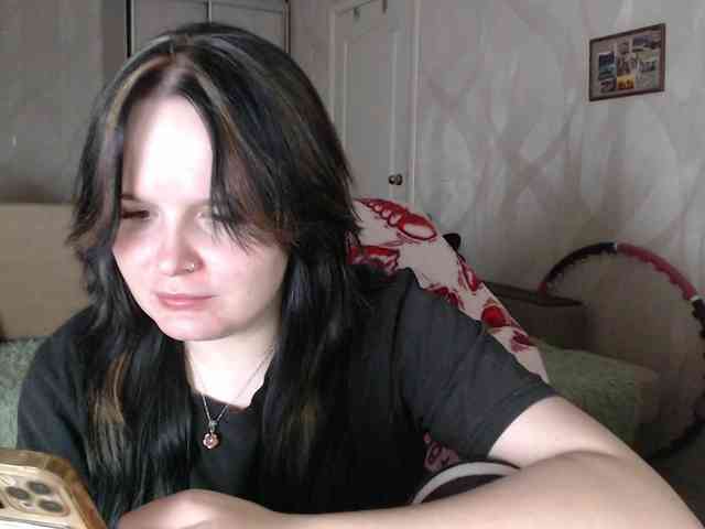 Lizzi-Peach webcam