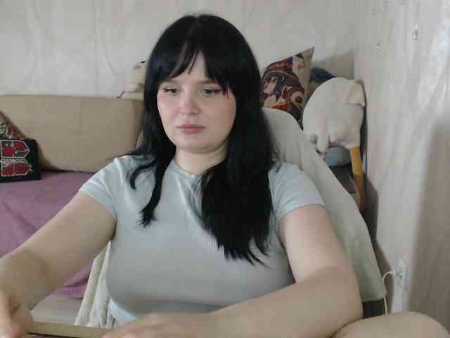 Lizzi-Peach webcam