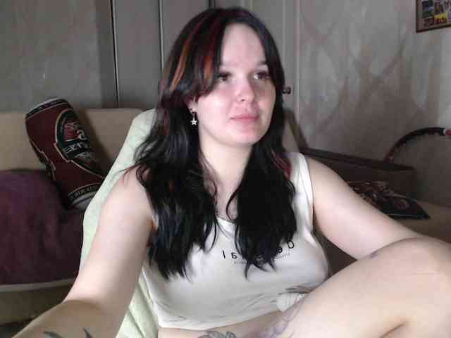 Lizzi-Peach webcam