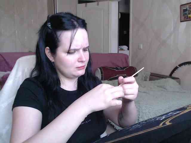 Lizzi-Peach Live Webcam on BongaCams