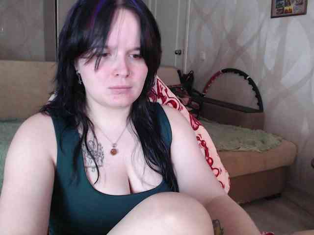 Lizzi-Peach webcam