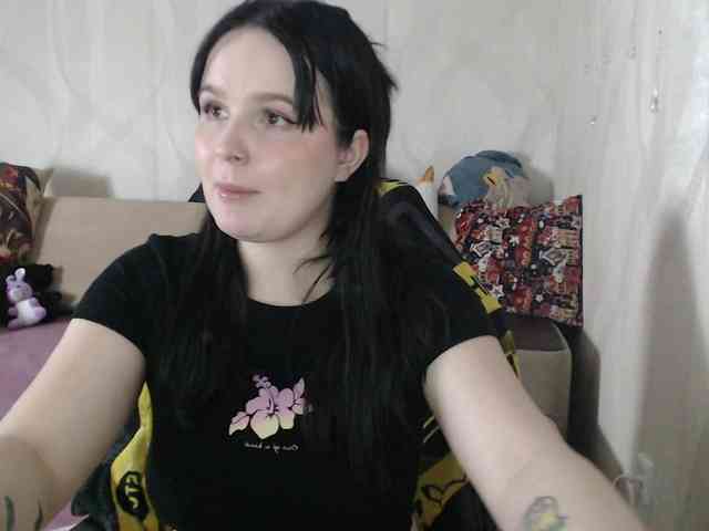 Lizzi-Peach webcam