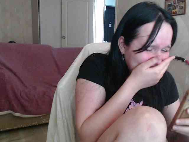 Lizzi-Peach webcam