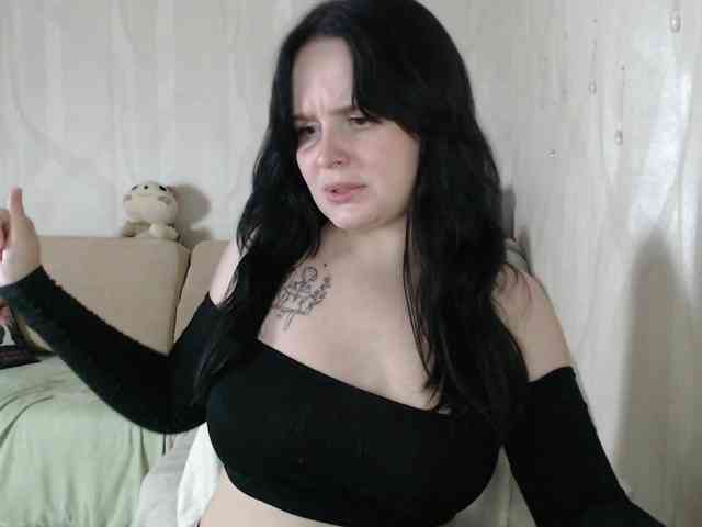 Lizzi-Peach webcam