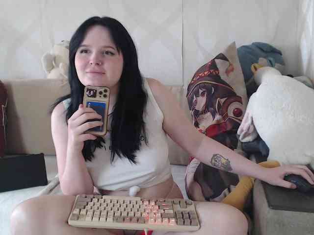 Lizzi-Peach webcam