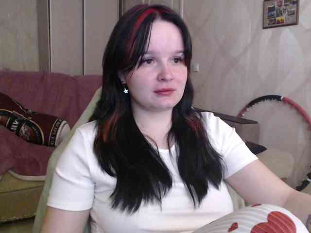 Lizzi-Peach webcam