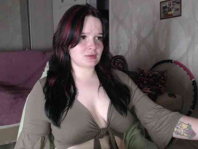 Lizzi-Peach webcam