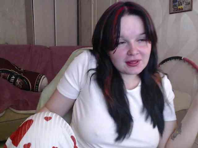 Lizzi-Peach webcam