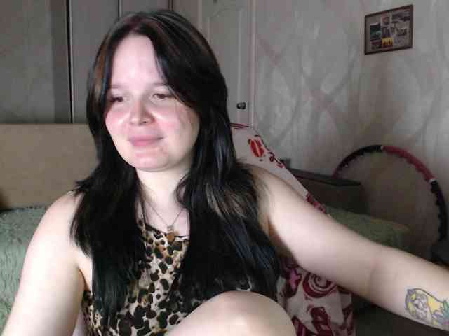 Lizzi-Peach webcam