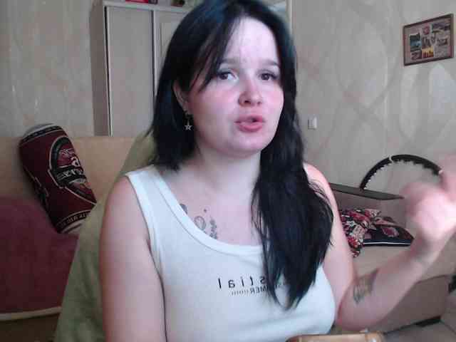 Lizzi-Peach webcam