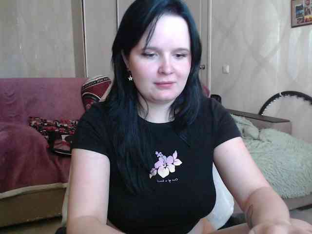 Lizzi-Peach webcam