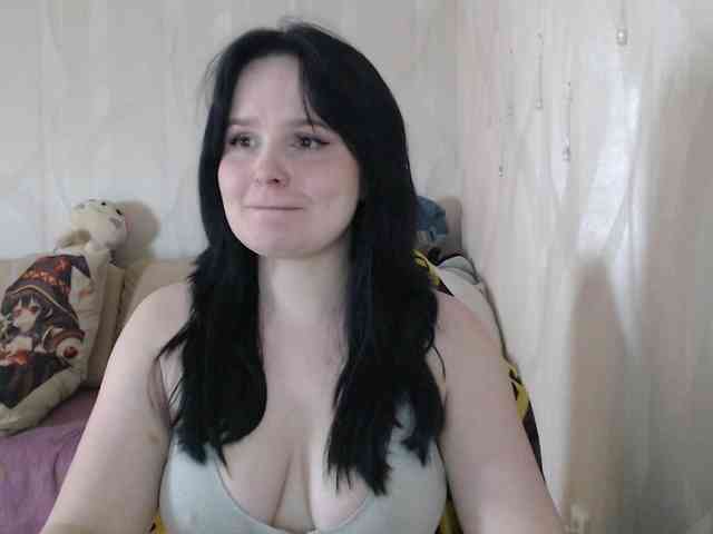 Lizzi-Peach webcam