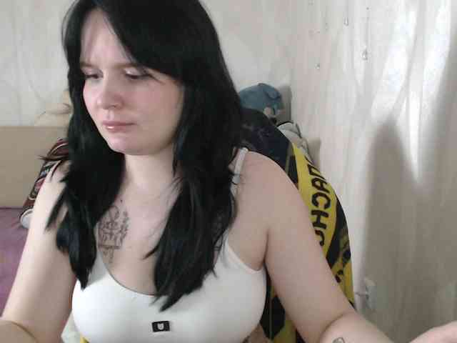Lizzi-Peach webcam