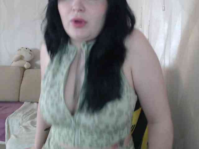 Lizzi-Peach webcam