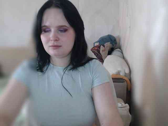 Lizzi-Peach webcam