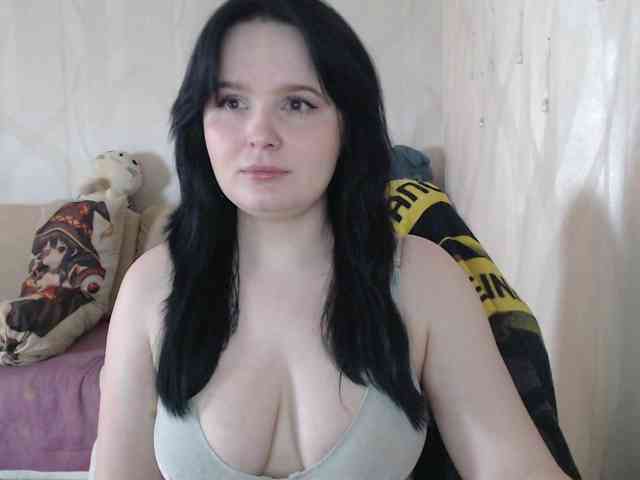 Lizzi-Peach webcam