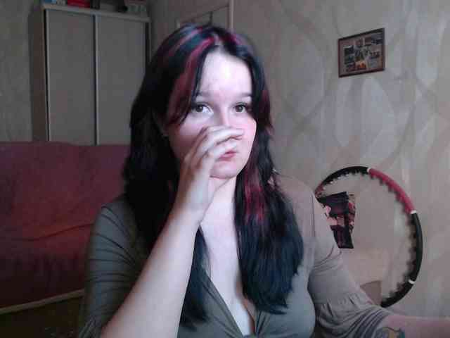 Lizzi-Peach webcam