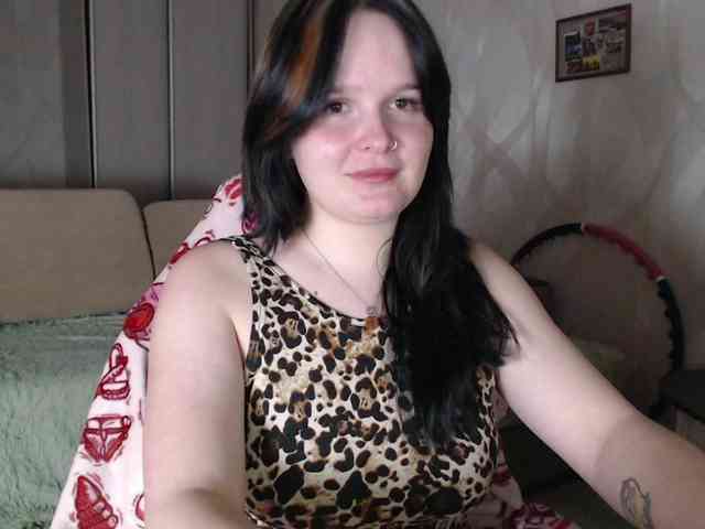 Lizzi-Peach webcam