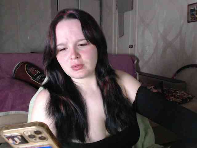 Lizzi-Peach webcam