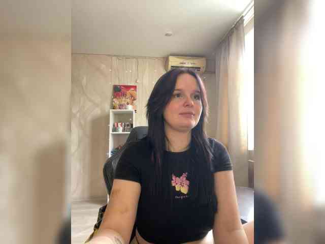 Lizzi-Peach webcam