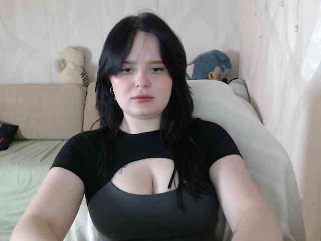 Lizzi-Peach webcam