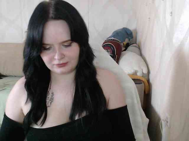 Lizzi-Peach webcam