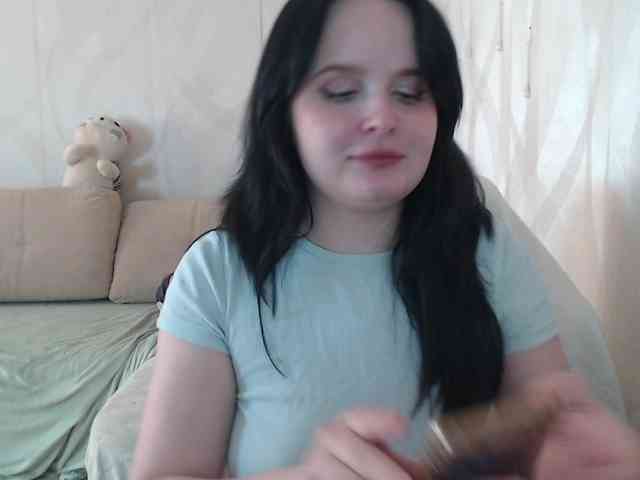 Lizzi-Peach webcam