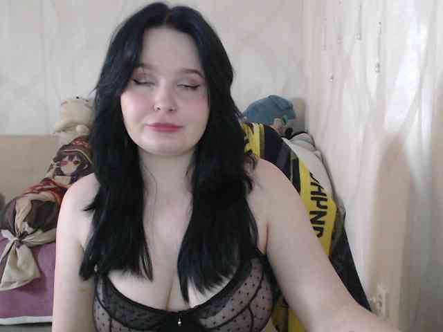 Lizzi-Peach webcam