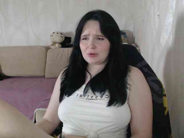 Lizzi-Peach webcam