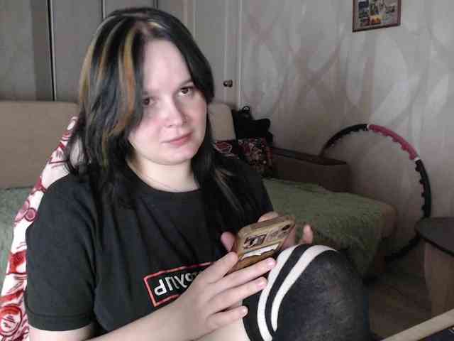 Lizzi-Peach webcam