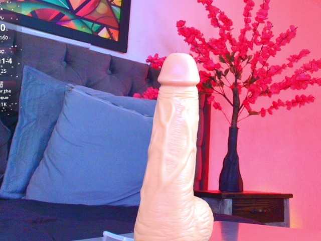 elinne-hendrix's BongaCams show and profile