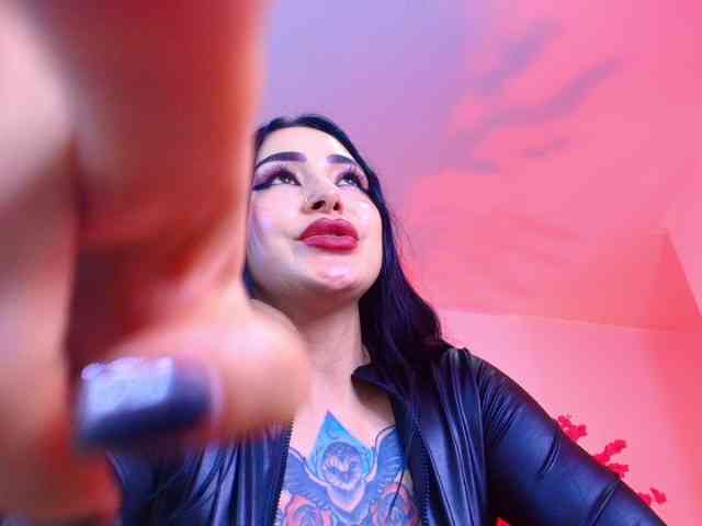 elinne-hendrix webcam