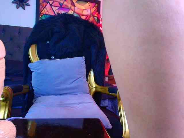 elinne-hendrix webcam