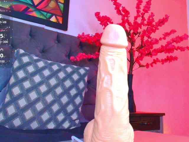 elinne-hendrix webcam