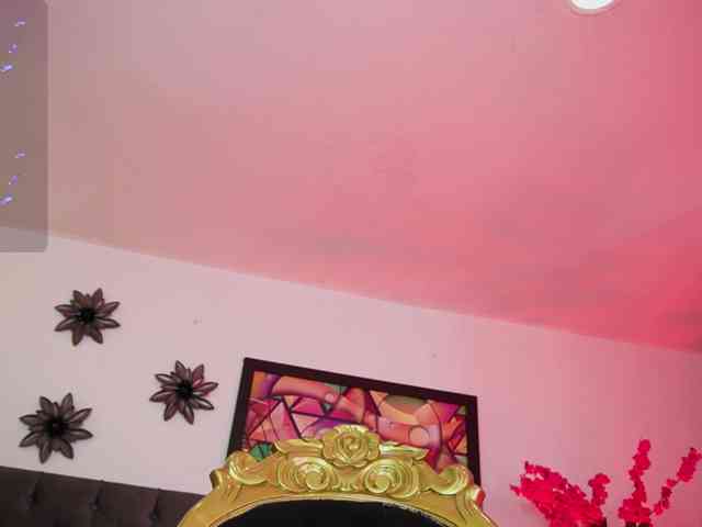 elinne-hendrix webcam
