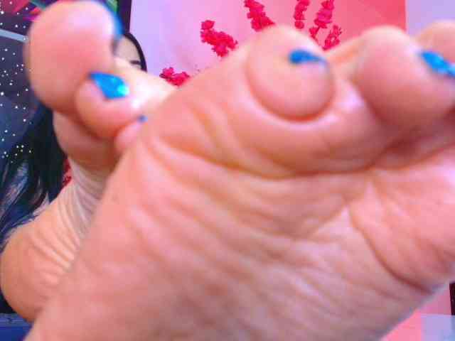 elinne-hendrix webcam