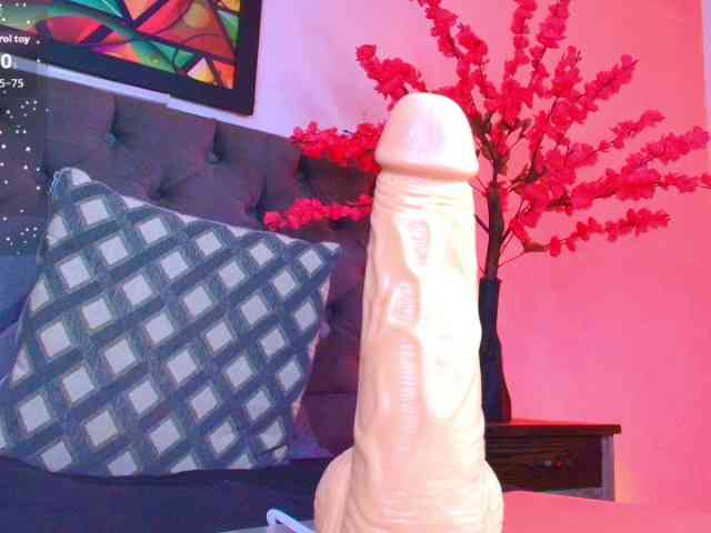 elinne-hendrix webcam