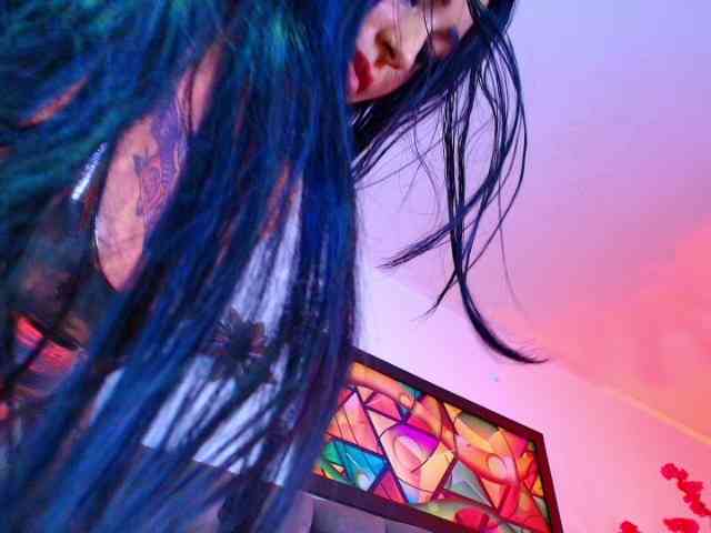 elinne-hendrix webcam