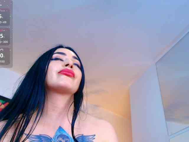 elinne-hendrix webcam