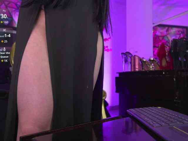 elinne-hendrix webcam