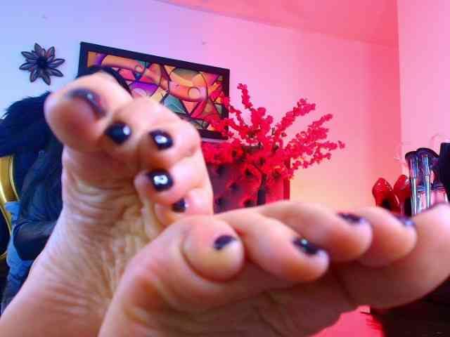 elinne-hendrix webcam
